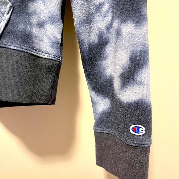 Champion hoodie, youth girls - Picture 2 of 3